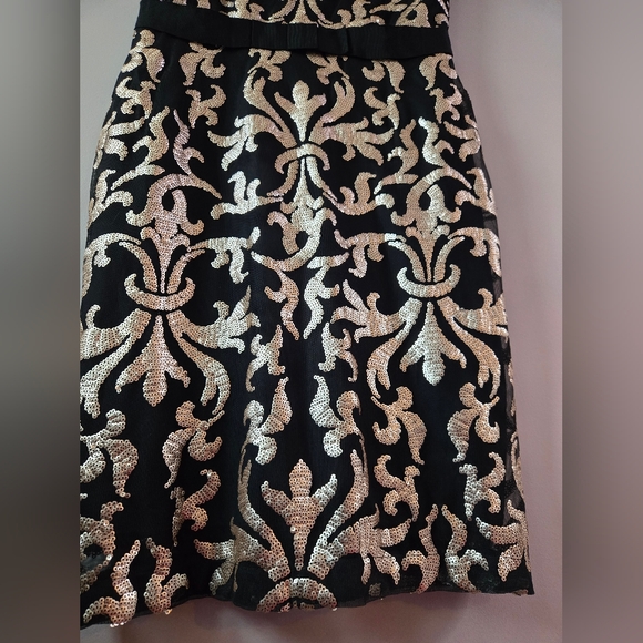 The Limited Black & Gold Sequin Damask Illusion Sheath Dress - Size 12 - Picture 3 of 11